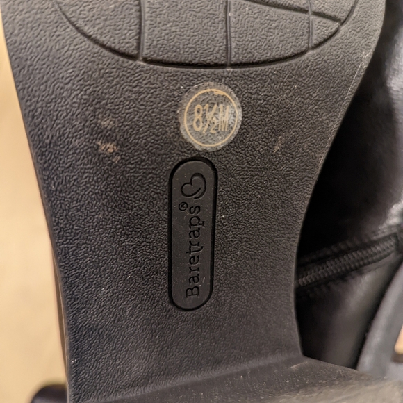 Women's Black Ankle Boots - Picture 3 of 11